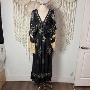 Papa Pia Black and Gold Kimono Sleeve V-Neck Front and Back Maxi Dress O/S